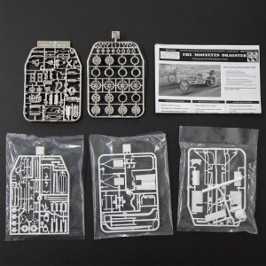 Photo6: 1/25 MOONEYES Dragster Plastic Model Kit