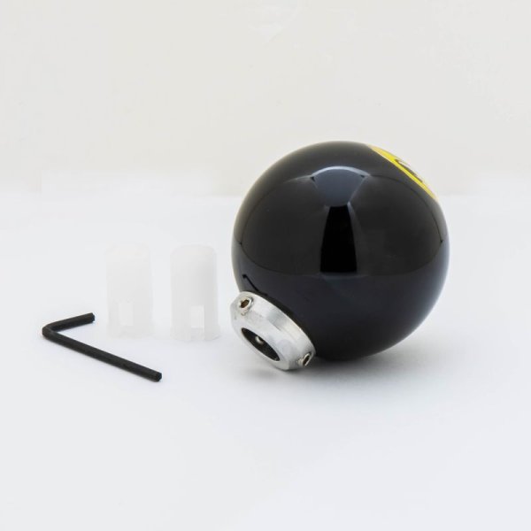 MOONEYES Eyeball Shift Knob Black / Yellow Emblem