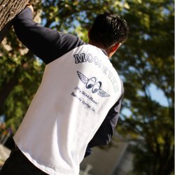 FLY with MOON Raglan 3/4 Sleeve T-Shirt