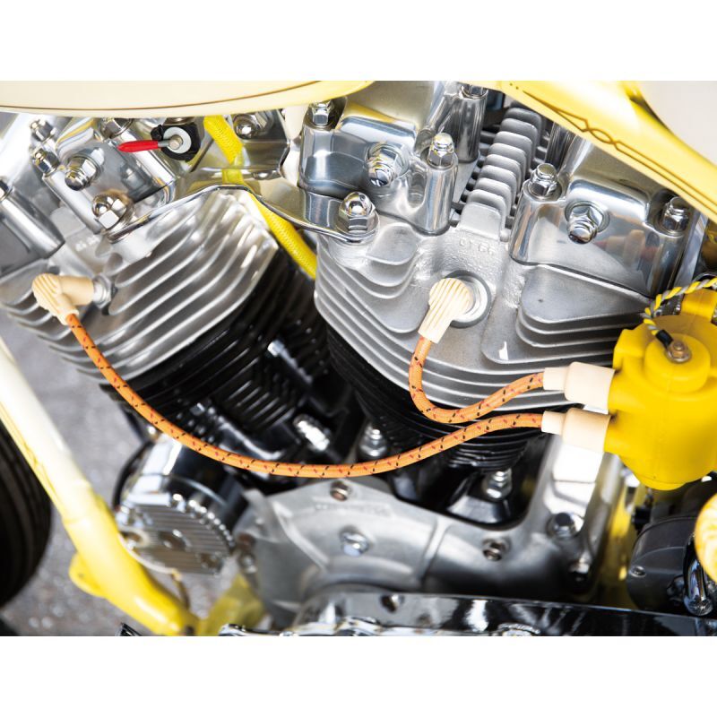 Classics Style Spark Plug Wire - MOONEYES (English Edition)