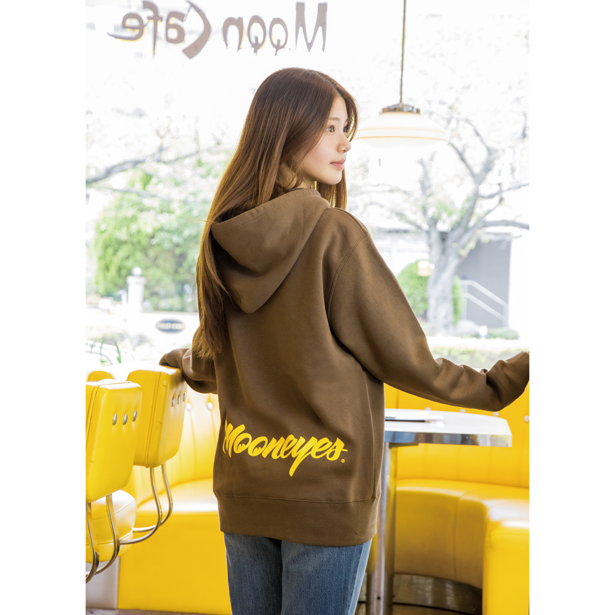 MOON Lettering Pullover Hoodie