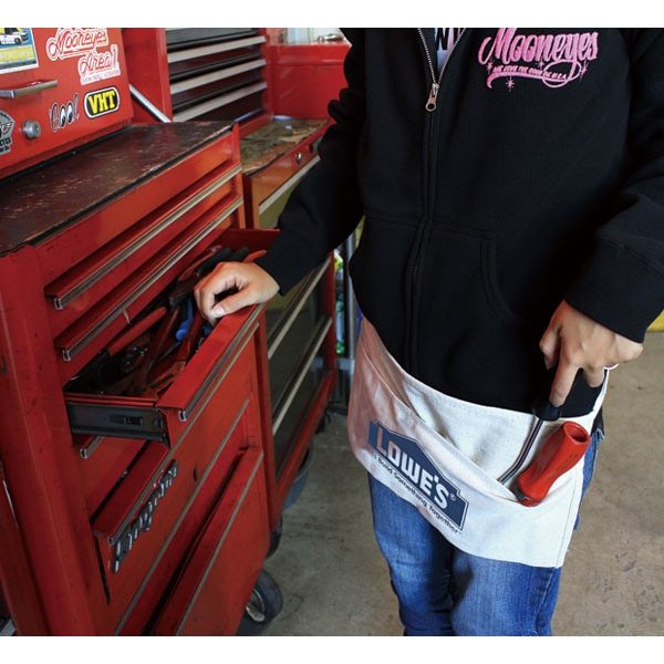 Photo2: LOWES Apron (2)