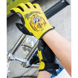 Photo: MOON Pinstriping Mesh Gloves