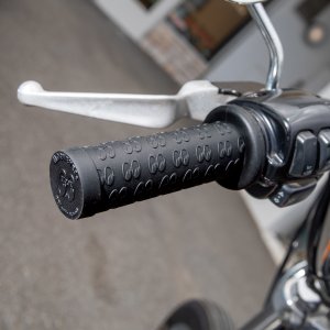 Photo: 【CRUISER】MOONEYES Grip