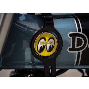 Photo: HONDA DAX 125 MOONEYES Emblem