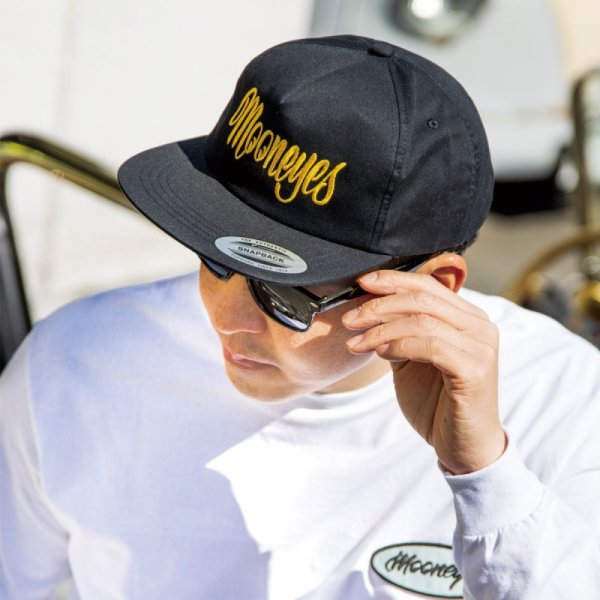 Photo1: MOONEYES Lettering Twill Flat Visor Cap (1)