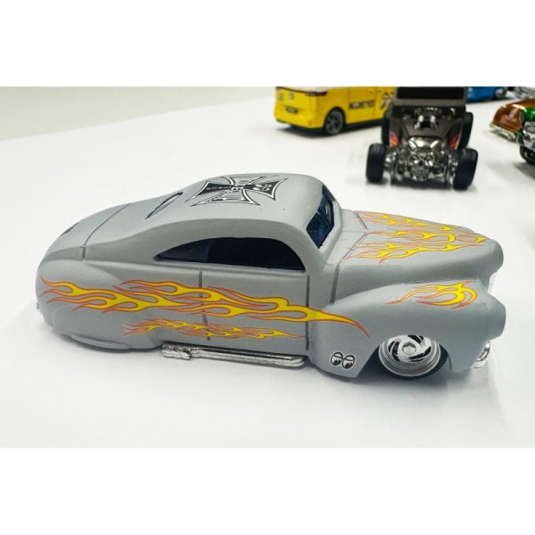 Photo2: 1/64 Die-cast Car Decals MOONEYES Assort (2)