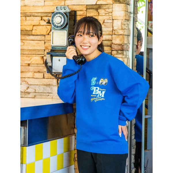 Photo2: YOKOHAMA DeNA BAYSTARS x MOONEYES 2025 Sweatshirt (2)