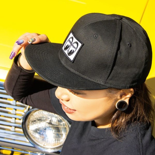 Photo2: MOON Equipped Twill Flat Visor Cap (2)