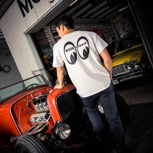 Photo1: MOON Equipped T-Shirt (1)