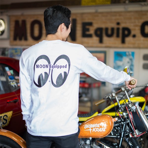 Photo2: 【30%OFF】MOON Equipped Long Sleeve T-Shirt with Pocket (2)