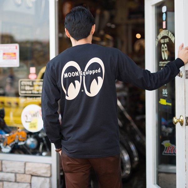 Photo1: 【30%OFF】MOON Equipped Long Sleeve T-Shirt with Pocket (1)
