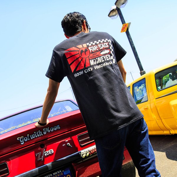 Photo1: FAR-EAST MOON T-Shirt (1)