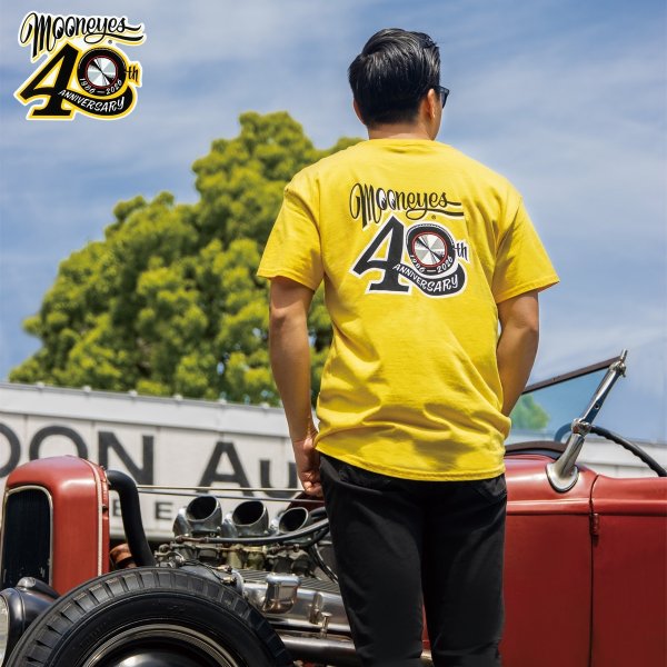 Photo1: MOONEYES 40th Anniv. Disc T-shirt (1)