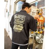 Photo: MOON Signs & Pinstriping Studio Windbreaker