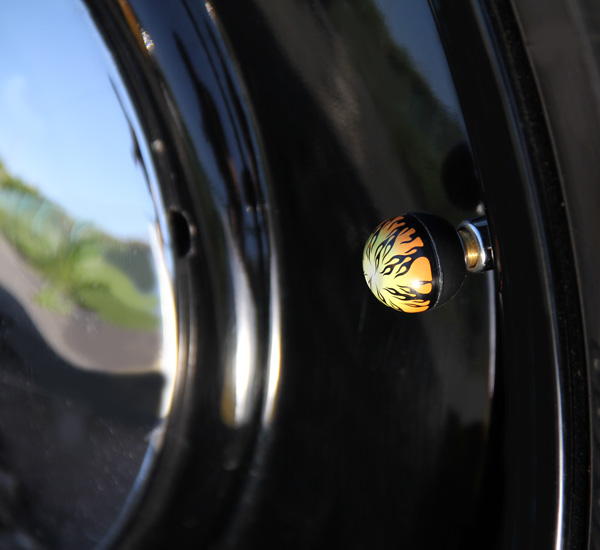 Photo: Air Valve Eyeball Blue