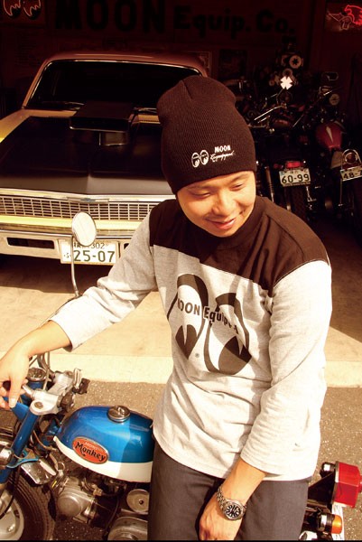 Photo: MOON Equipped Short Beanie Cap